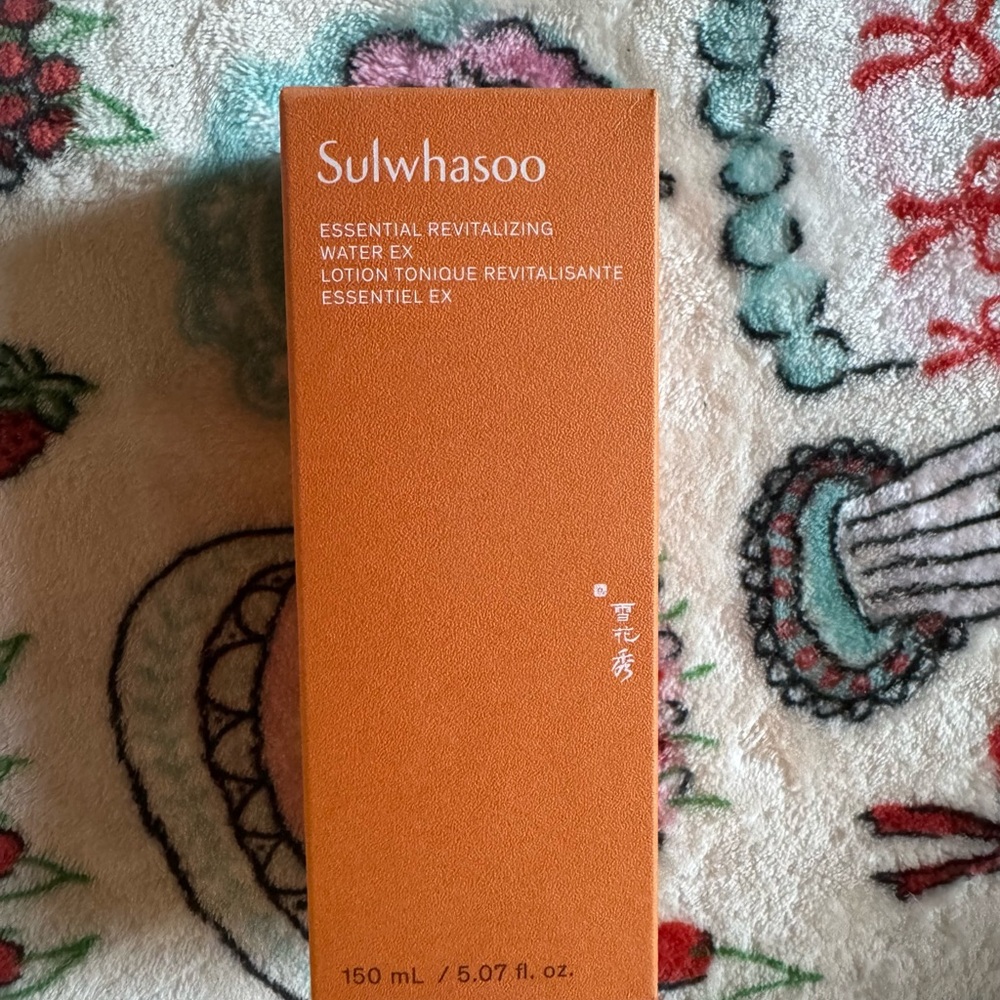 Sulwhasoo Essential Revitalizing Water EX - 150 mL